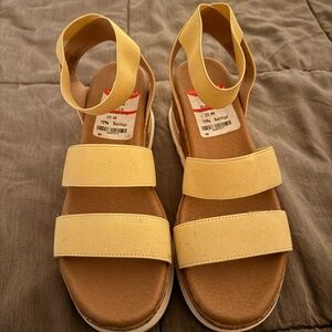 Steve Madden Yellow Women's Sandals